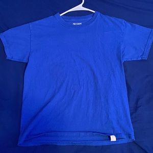 plain dark blue t-shirt